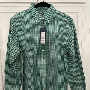 Vineyard Vines NWT Boys long-sleeved, 100% cotton, button down shirt.